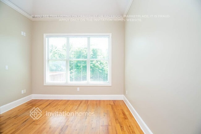 Building Photo - 115 Brookview Pl