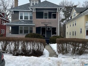 Building Photo - 108 Maplewood Ave