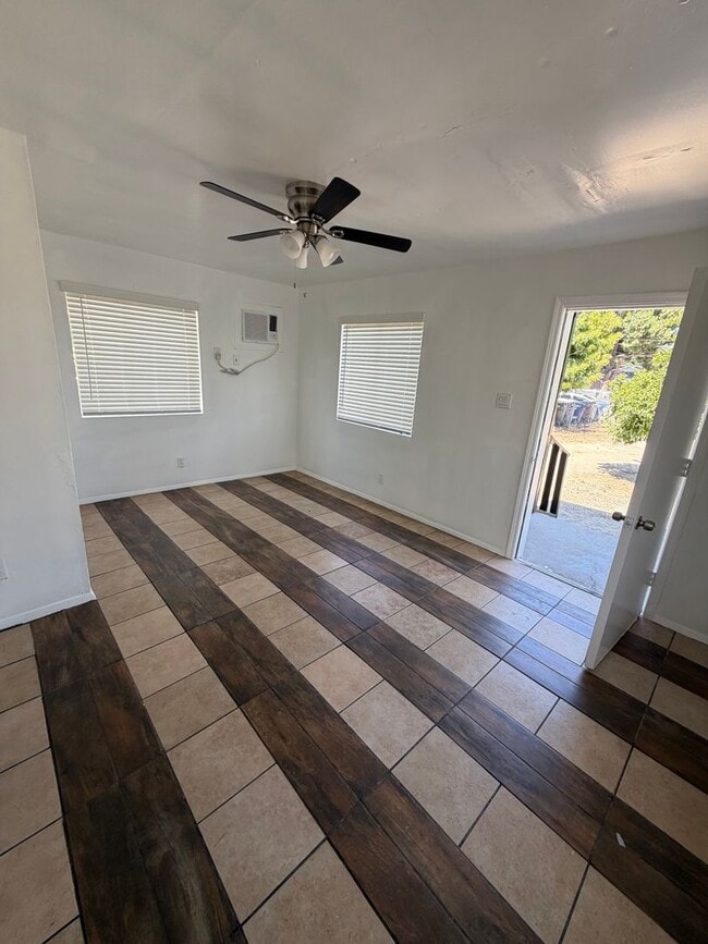 Building Photo - one-bedroom house in Delano - Schedule your tour now!