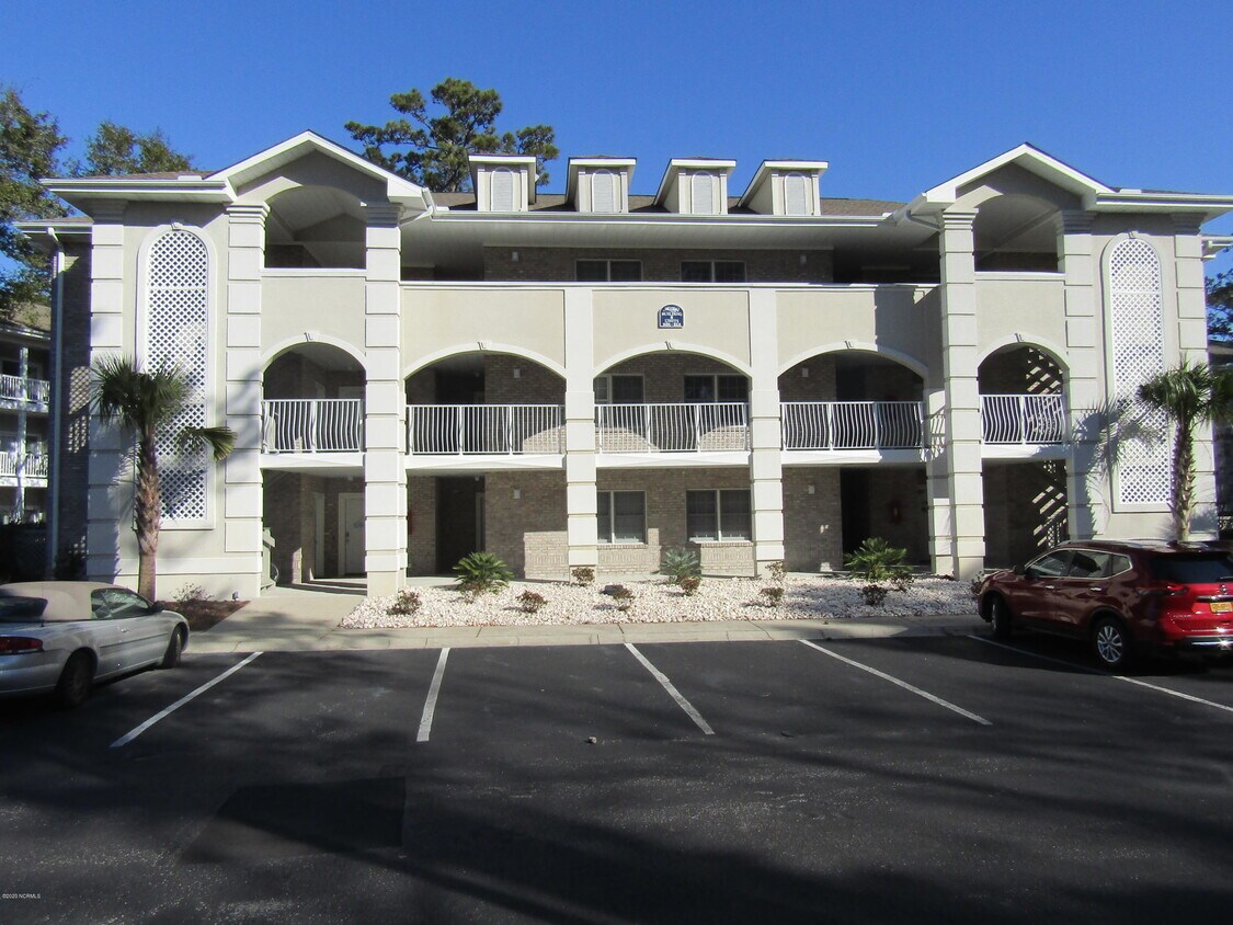 Primary Photo - 908 Resort Cir