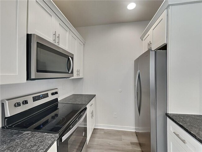 Foto del edificio - 410 Sunset Ave NW