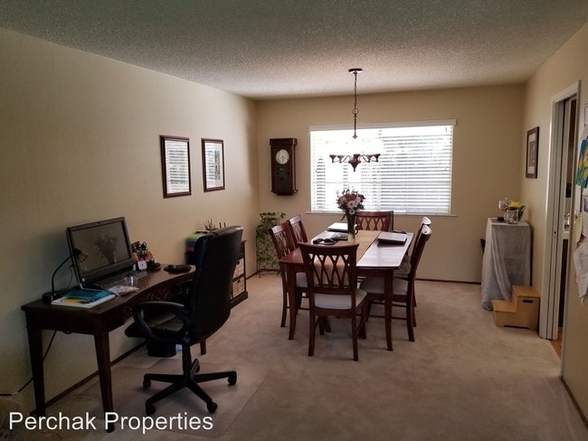 Building Photo - 308 Andora Ln