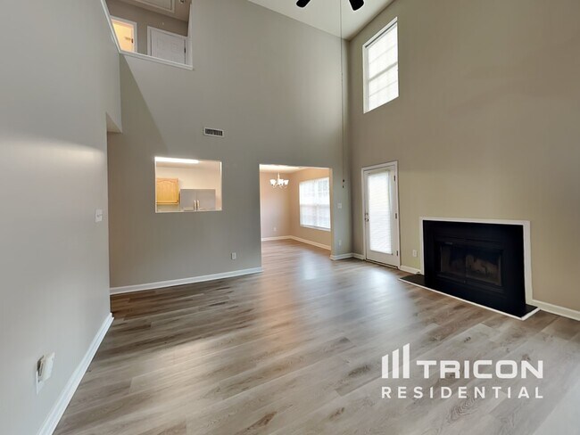 Foto del edificio - 4309 Grandover Dr