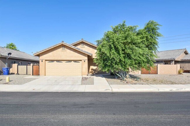 Building Photo - 4532 S Agave Ave