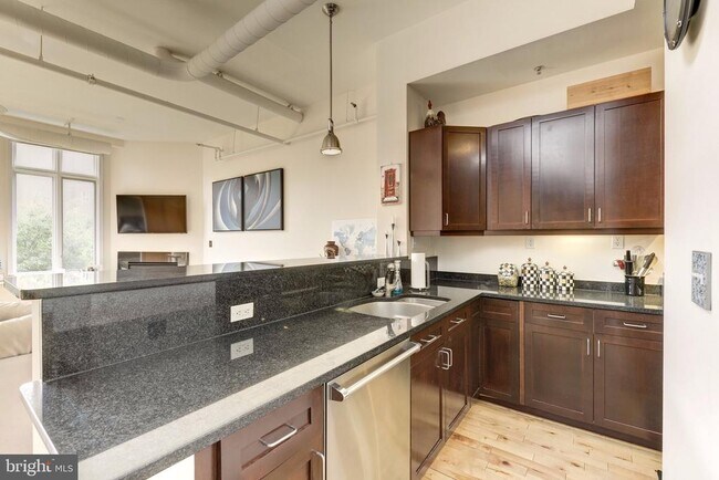 Foto del edificio - 1700 Kalorama Rd NW