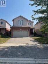 Building Photo - 309 Tealby Crescent