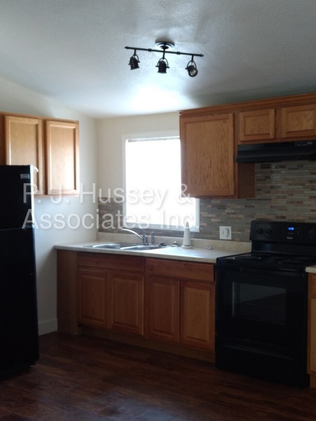 Building Photo - 4130 W Nancy Ln