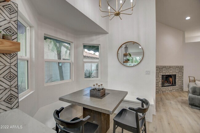 Foto del edificio - 6017 E Beck Ln