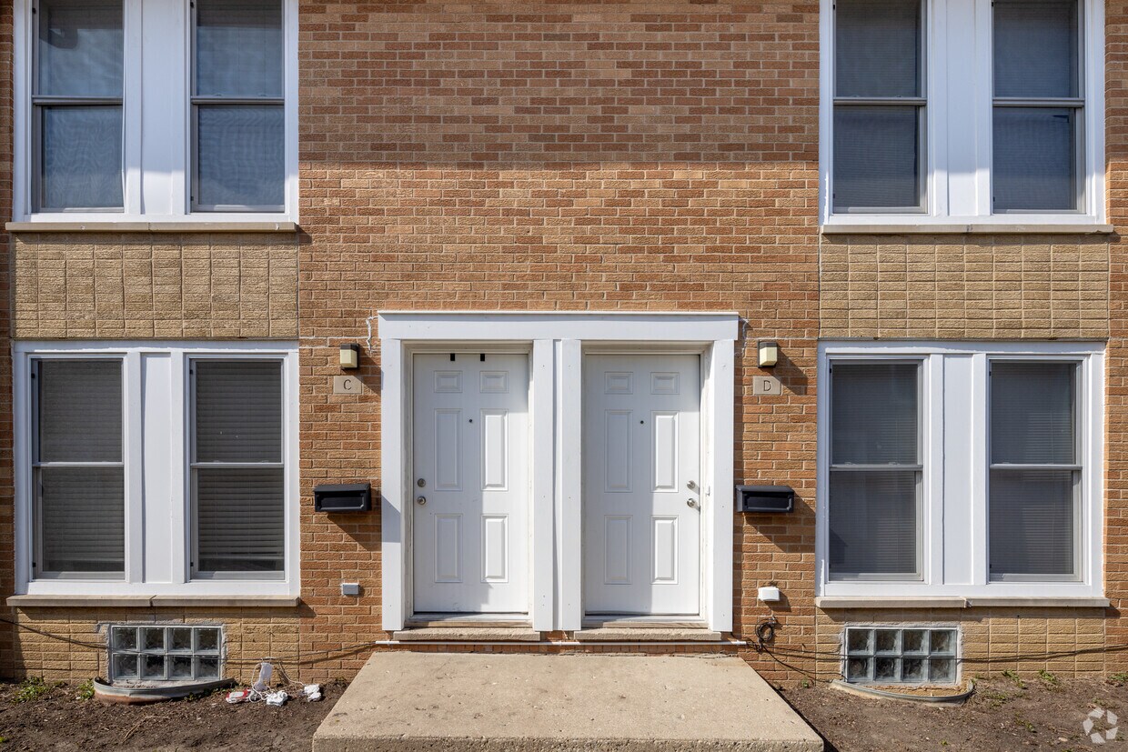 Entrada - Herbon Townhouse Apartments