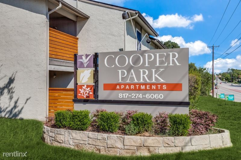 Primary Photo - 703 Cooper Square Cir