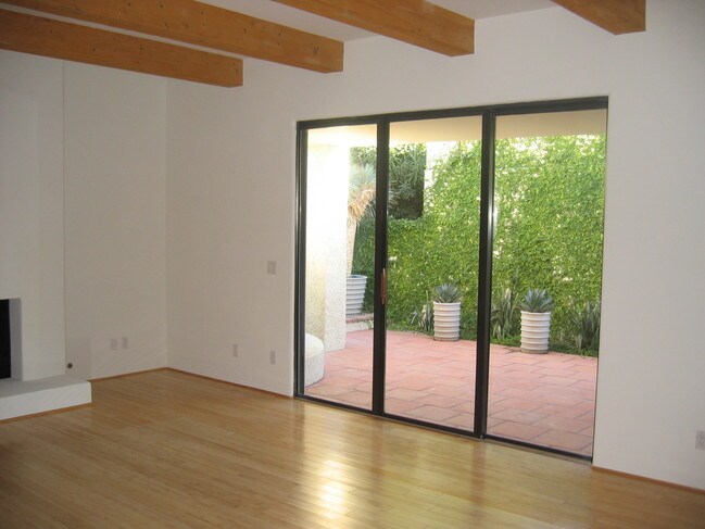 Foto del edificio - 4819 N 35th Pl