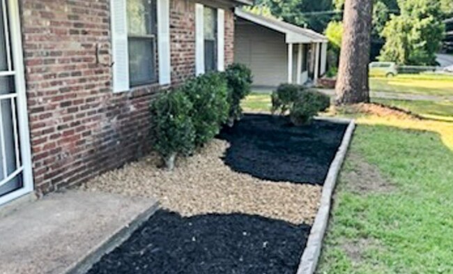 Foto del edificio - 3909 Range Line Rd