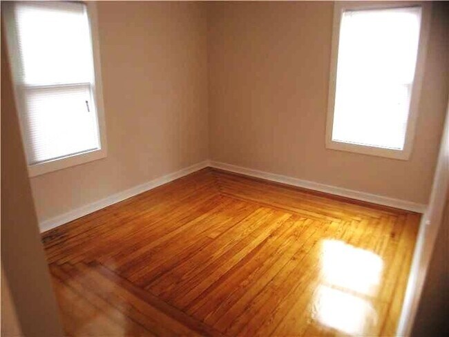 Foto del edificio - 690 Elm St