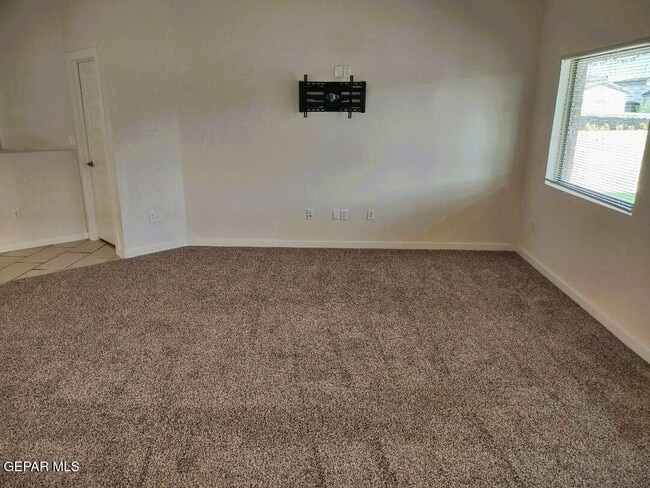 Building Photo - 14725 Tierra Fortaleza Ave