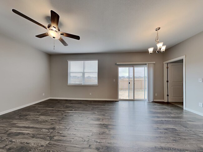 Building Photo - 10249 Castor Dr