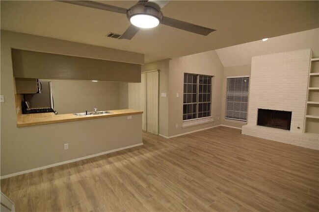 Building Photo - 8330 Fathom Cir