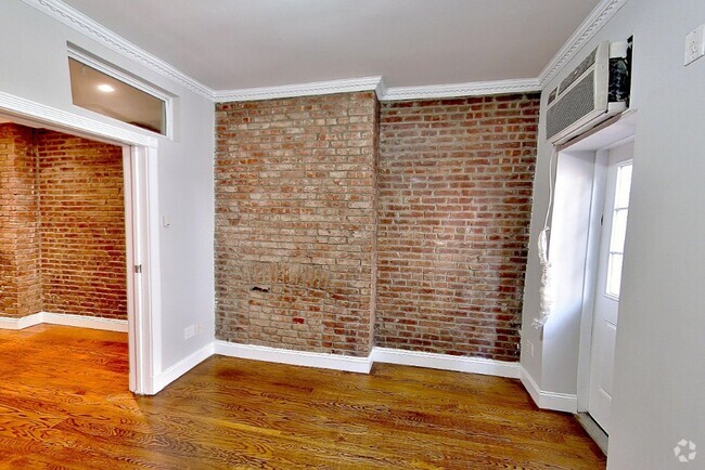 Building Photo - 493 2nd Ave