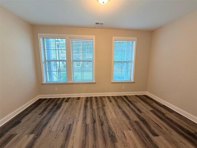 Foto del edificio - 4995 Shay Town Ln