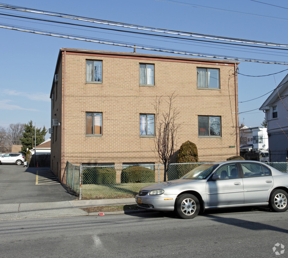 Primary Photo - Port Richmond