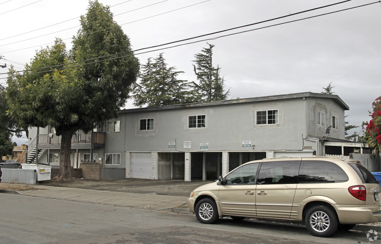 Building Photo - 37288 Cherry St