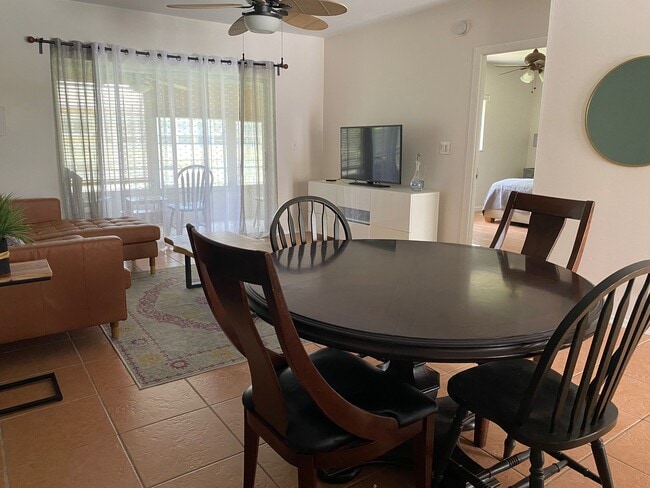 Building Photo - 441 NW 76th Ave