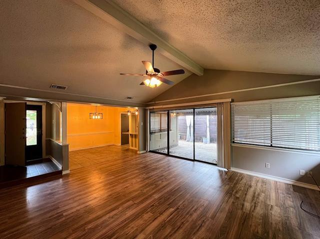 Foto del edificio - 1804 Ridge Rd