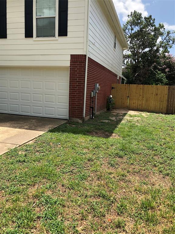 Building Photo - 906 N Vista Dr