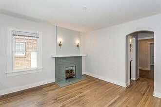Building Photo - 216 S Kansas St