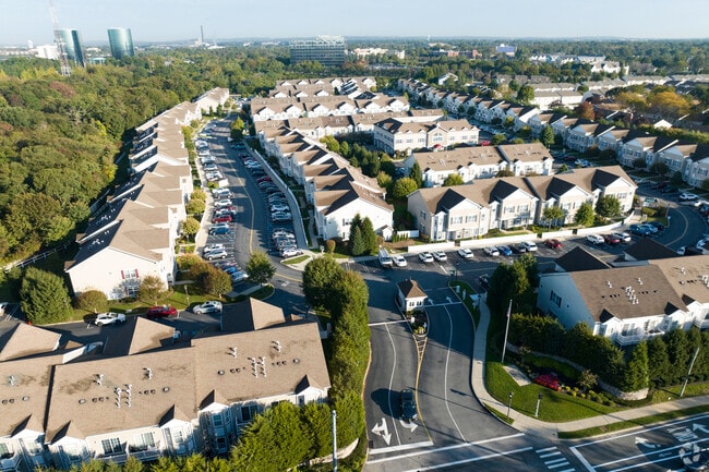 Building Photo - Mitchel Houses