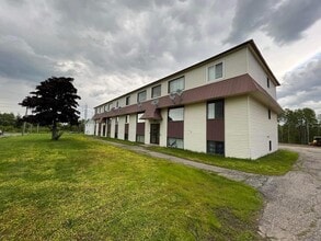 Building Photo - 440 Raymond Ave