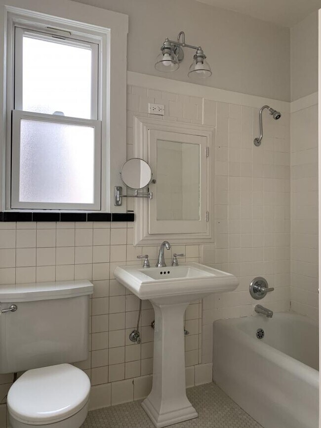 Foto del edificio - 1 bedroom in San Francisco CA 94109