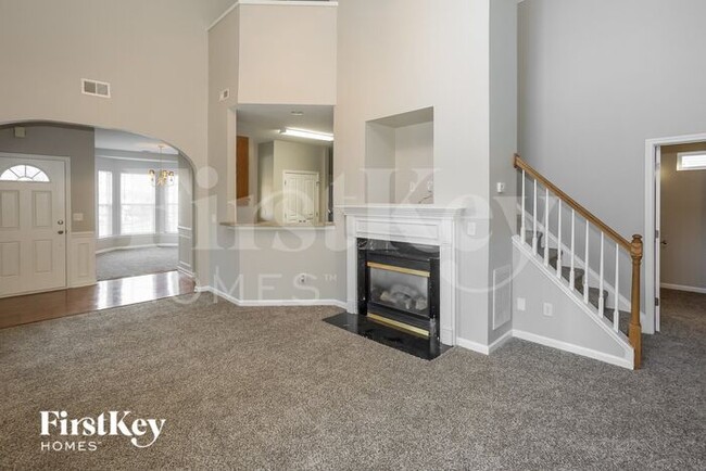 Building Photo - 3216 Castlemaine Dr