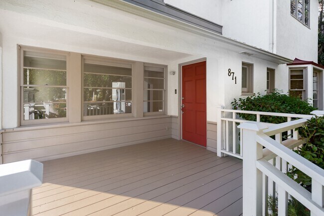 Building Photo - 871 Kagawa St