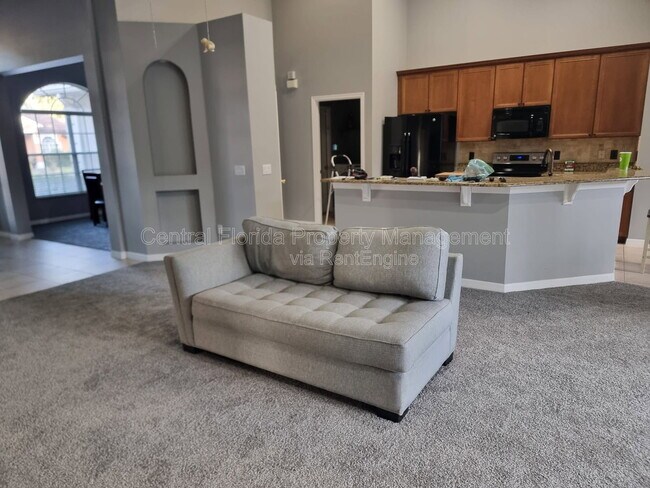 Building Photo - 909 Arbormoor Pl