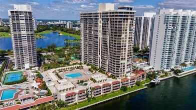 Building Photo - 20191 E Country Club Dr