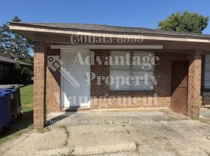 Building Photo - 617 5th Ave