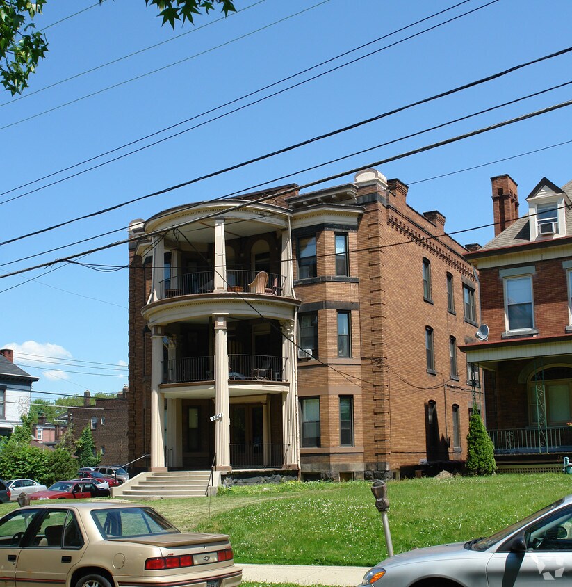 Foto del edificio - 4901 Friendship Ave