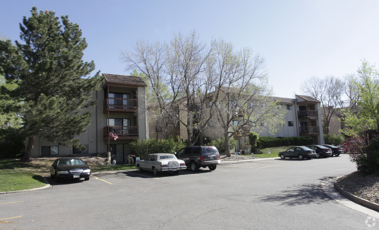 Building Photo - Hilltop Apartments