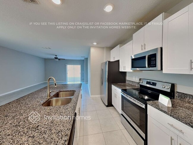 Building Photo - 7754 Silver Berry Ct