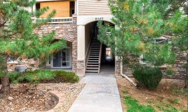 Building Photo - 8465 S Holland Way