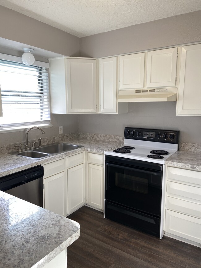 Kitchen close up - 6568 McCart Ave