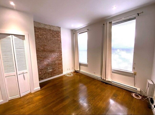 Foto del edificio - 723 Willow Ave