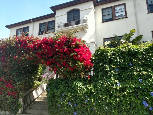 Foto del edificio - 860 E Kensington Rd
