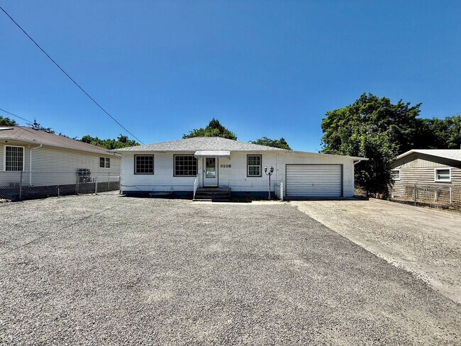 Foto del edificio - Adorable 3 bedroom 1.5 bathroom house for ...