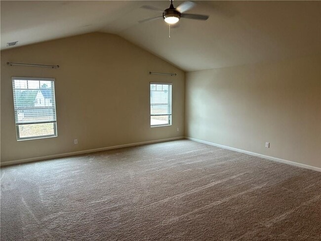 Building Photo - 376 Pernell