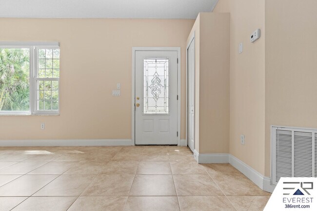 Foto del edificio - 16 Pinelynn Dr