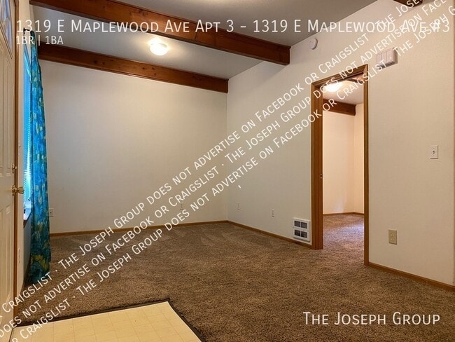 Building Photo - 1319 E Maplewood Ave