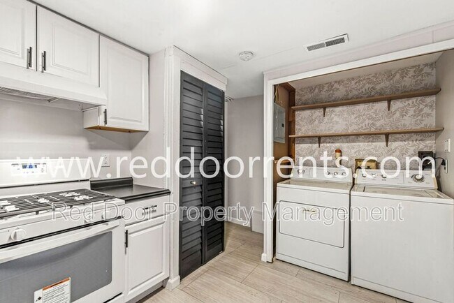 Foto del edificio - 4733 E 18th St