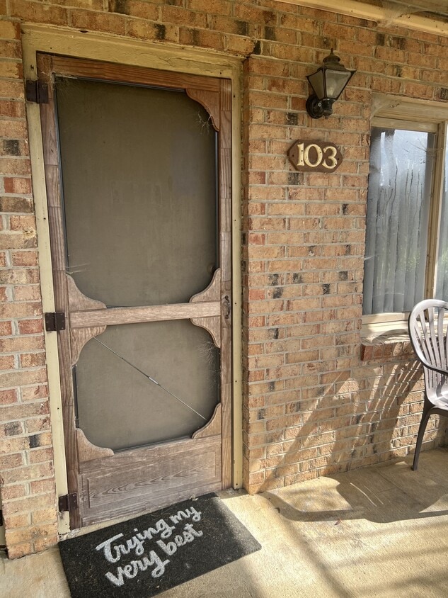 Primary Photo - 7 Foxfire Blvd