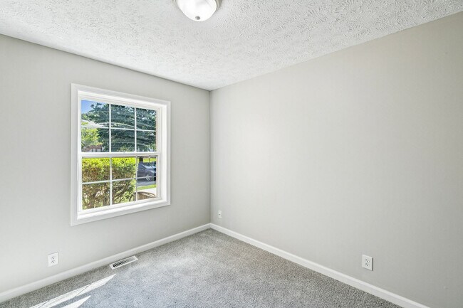 Grandes ventanas - The Everly Apartments